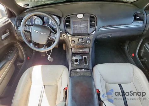 2013 Chrysler 300 z USA, uszkodzony, nr VIN 2C3CCAAG0DH727764